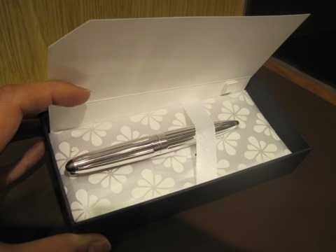 高級筆記具メーカーディプロマットのペンが入荷