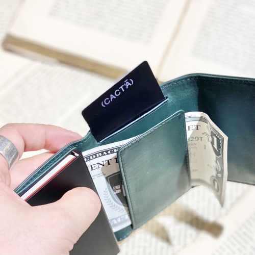 「CACTA」現金派の方も使えるスマート財布