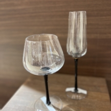 「DULTON」お洒落なグラスで美味しいワインを。