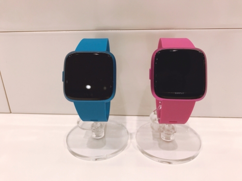 健康生活をサポートしてくれる腕時計、Fitbit （フィットビット） 